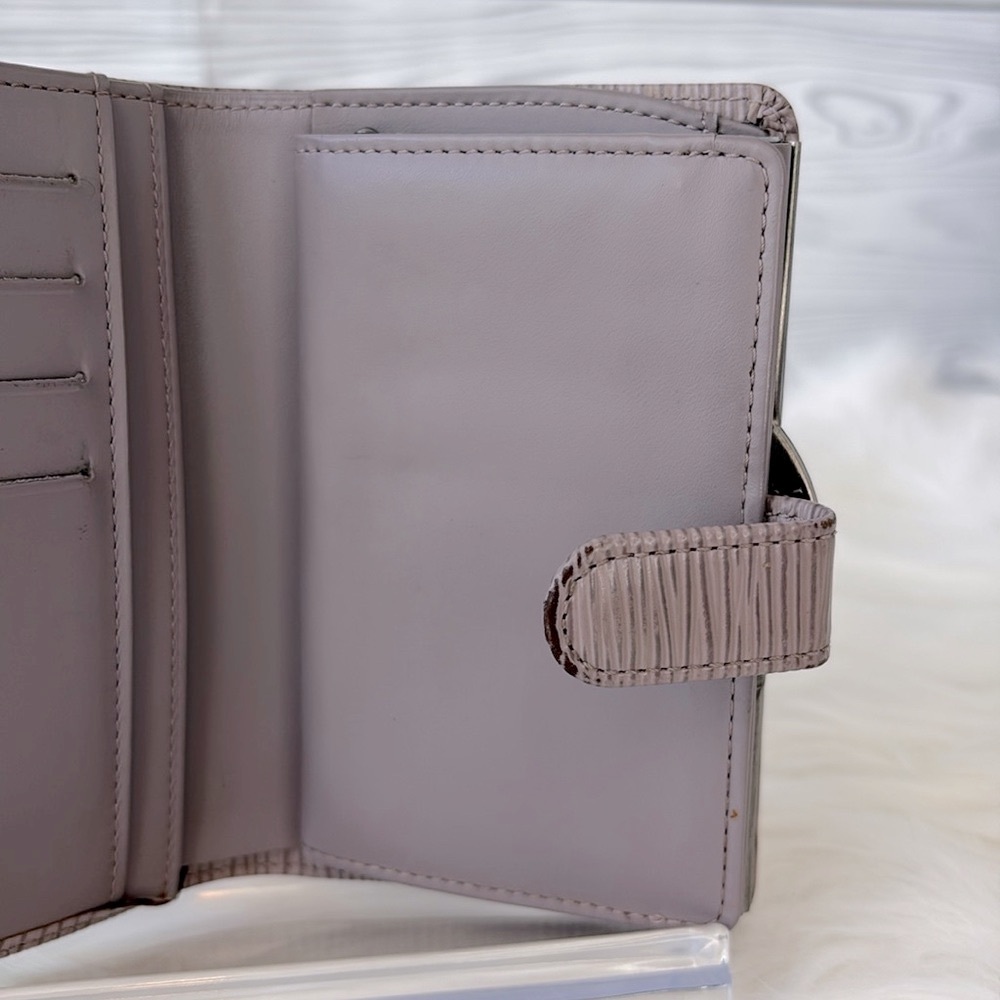 Louis Vuitton Grey/Taupe Textured Epi Leather Wallet - Picture 7 of 14